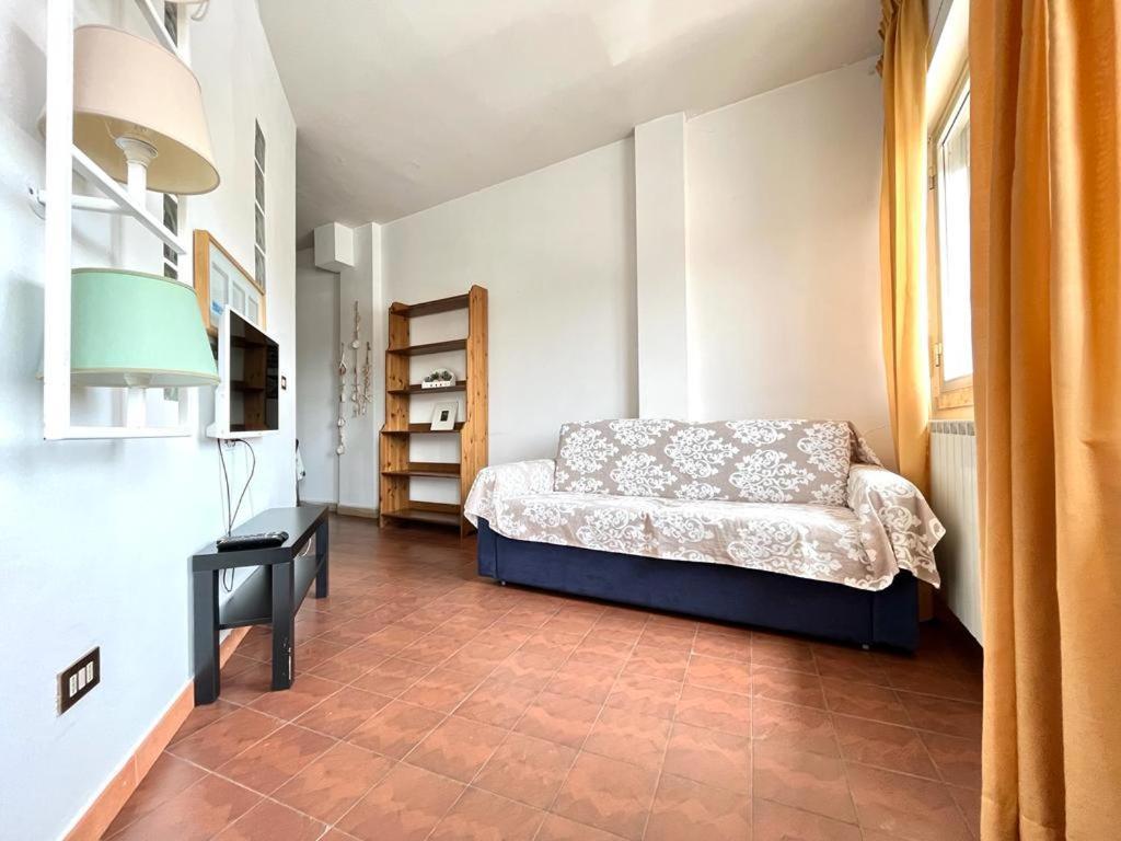 Imperiale Apartment Tirrenia Εξωτερικό φωτογραφία