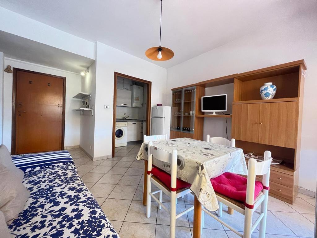 Imperiale Apartment Tirrenia Εξωτερικό φωτογραφία