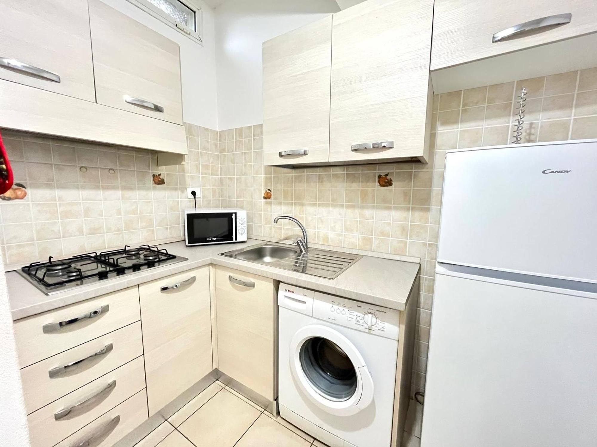 Imperiale Apartment Tirrenia Εξωτερικό φωτογραφία