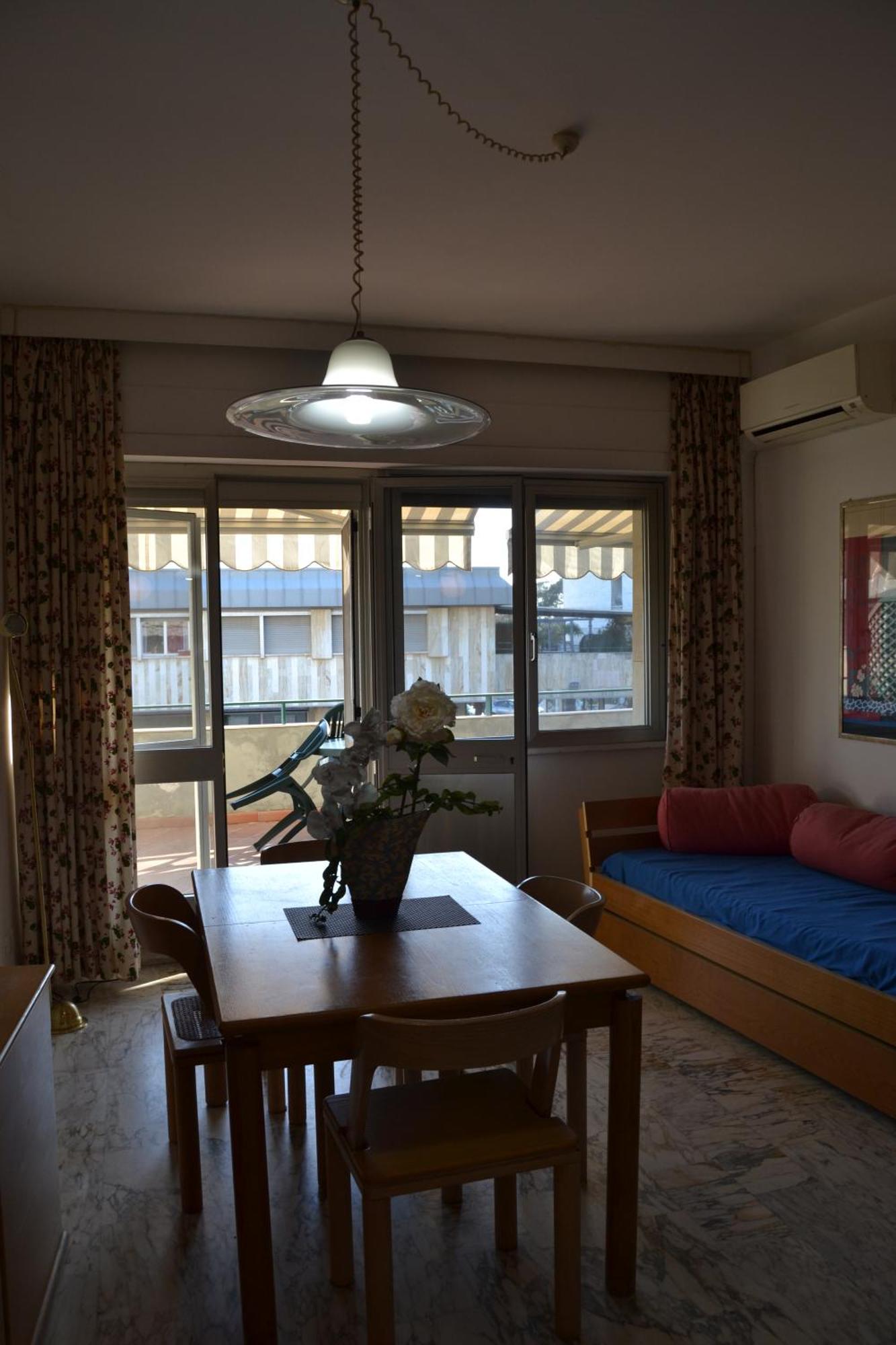 Imperiale Apartment Tirrenia Εξωτερικό φωτογραφία
