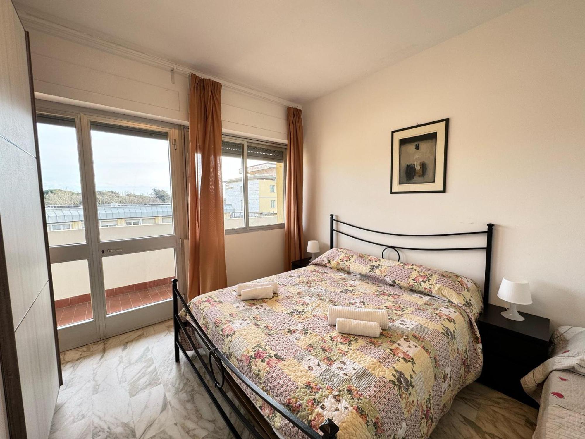 Imperiale Apartment Tirrenia Εξωτερικό φωτογραφία